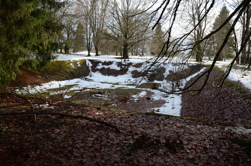 Löschwasserbecken?